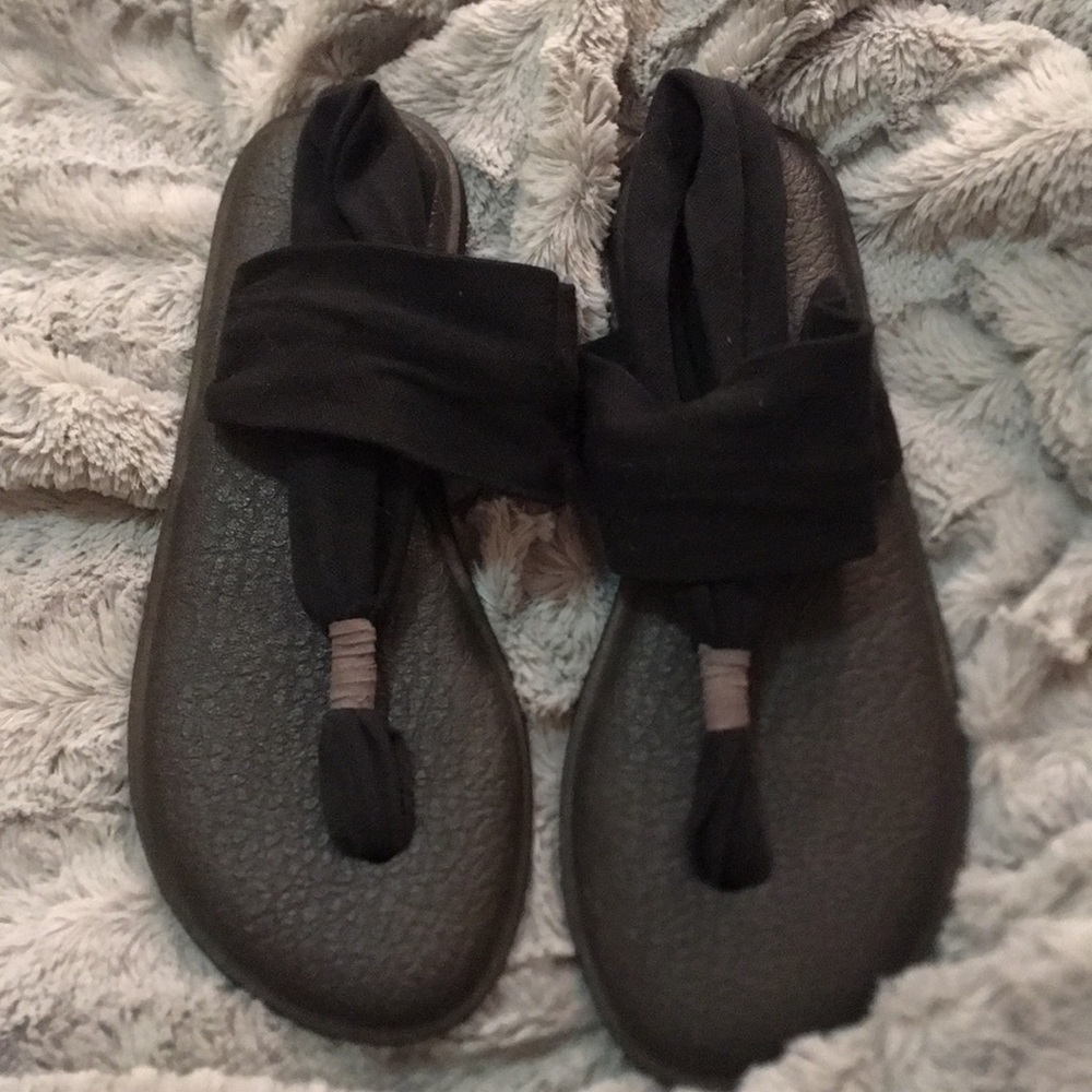 Sanuk Sandals Size 8💕